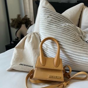 Jacquemus le chiquito